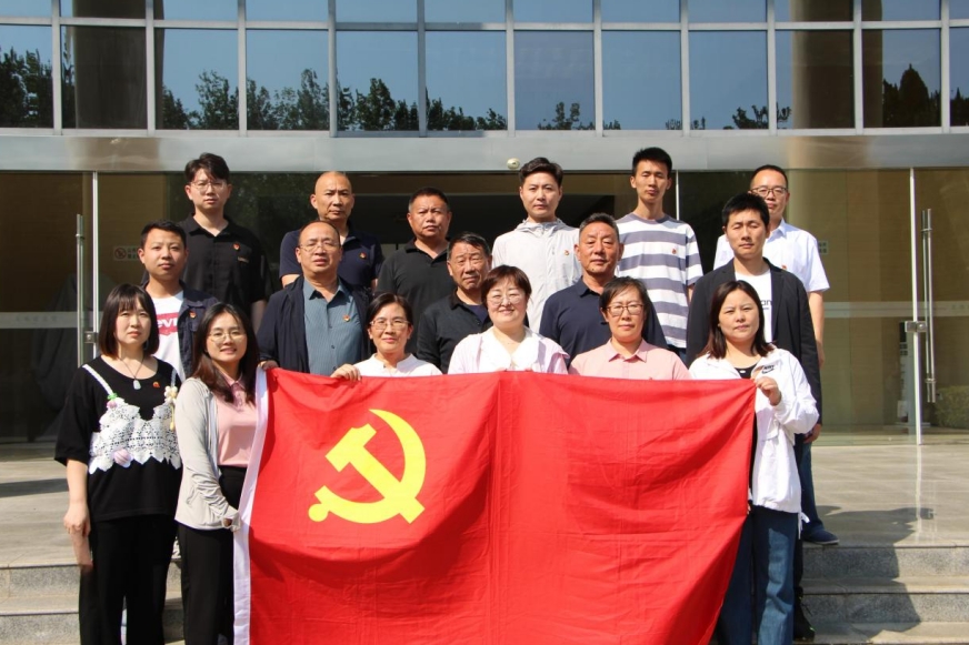 徐州方正會計(jì)師事務(wù)所黨支部參加“三不伸手”正心教育館現(xiàn)場警示教育活動